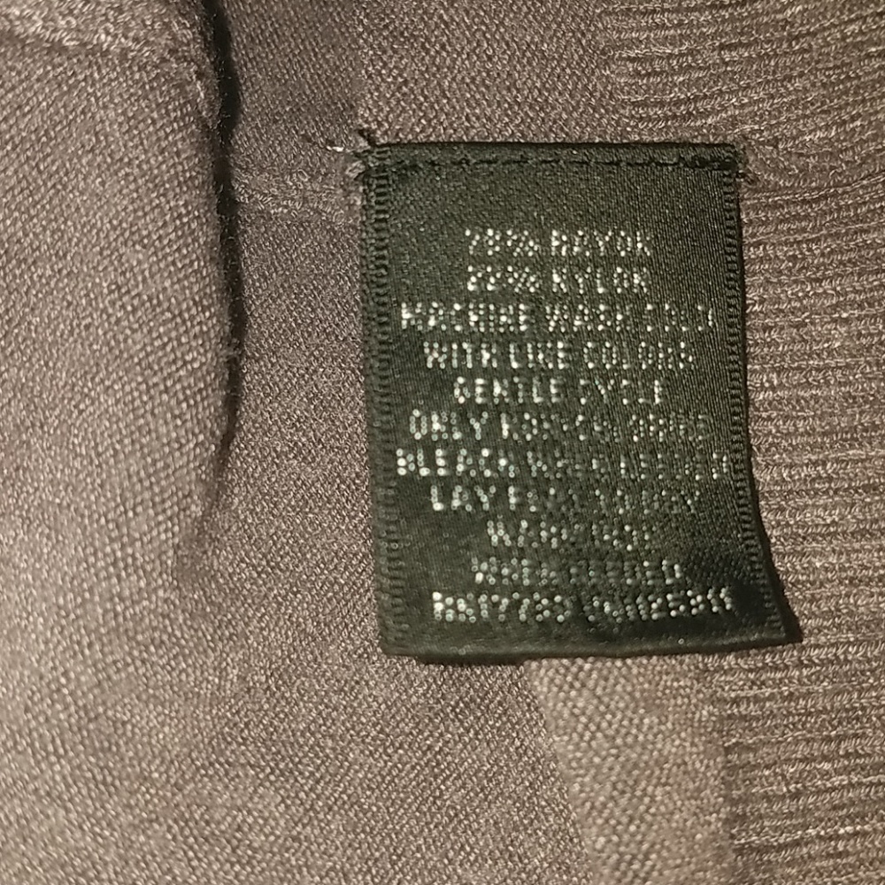 Sweater - Picture 3 of 4